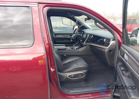 2022 Jeep Wagoneer Series Iii 4X4 z USA, uszkodzony, nr VIN 1C4SJVDT2NS117632